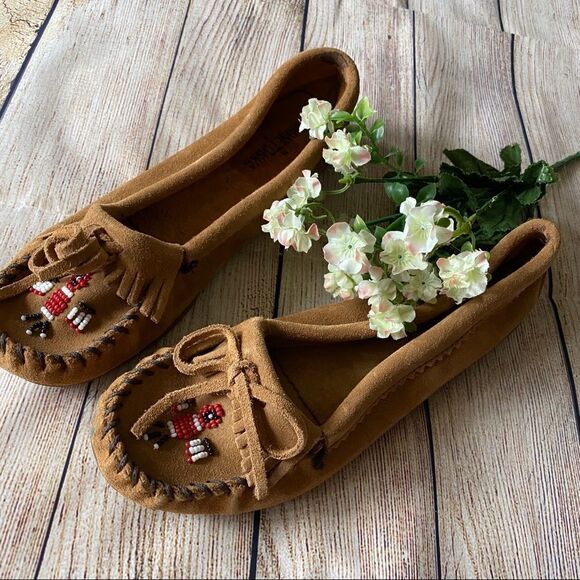 Minnetonka WOMENS Thunderbird II Beaded Suede - Picture 5 of 10